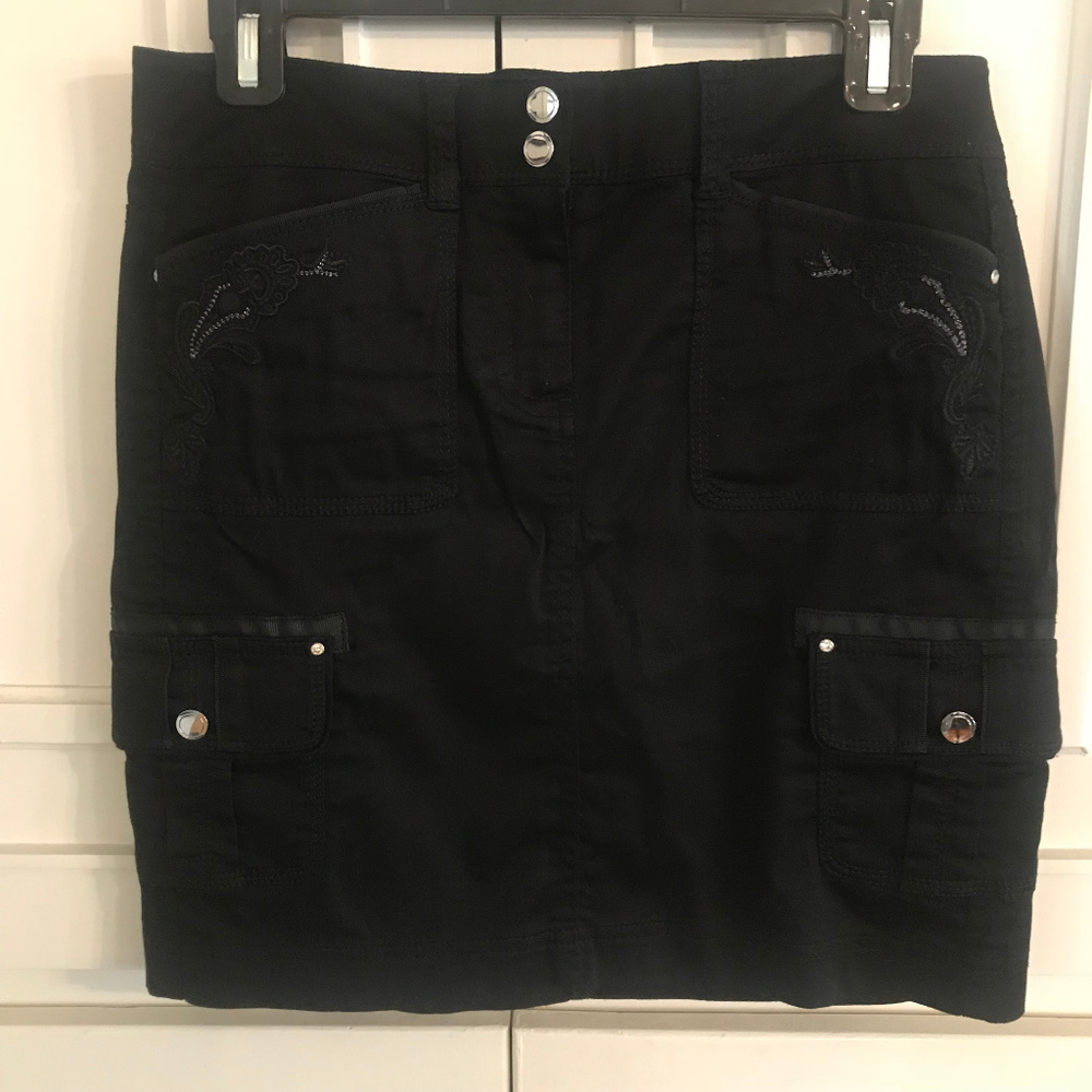 White House Black Market Skirt